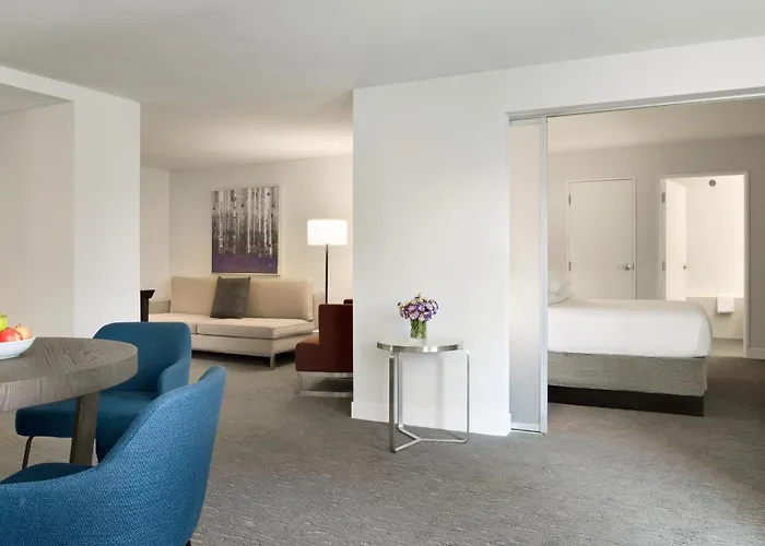 Hyatt Regency Chicago Hotel 3*