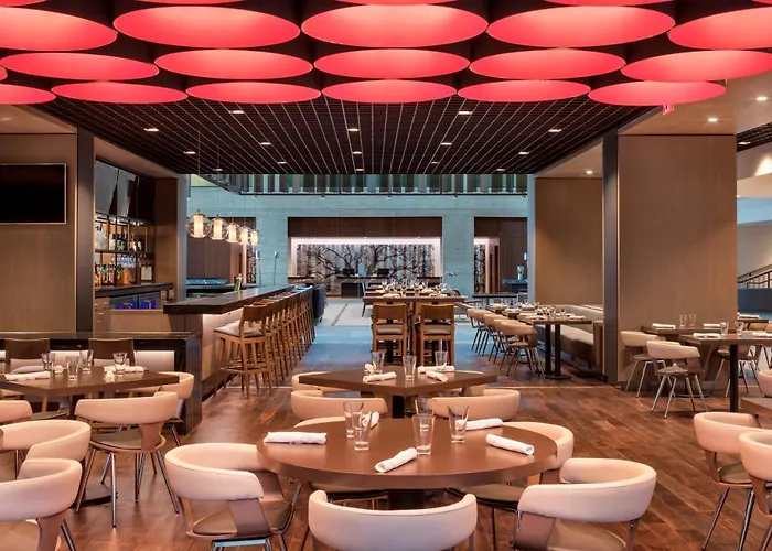 Hotel Hyatt Regency Chicago 3*