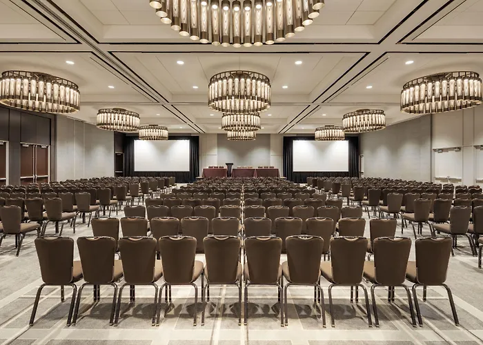 Hyatt Regency Chicago 3*