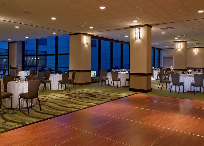 Hyatt Regency Chicago Hotel 3*